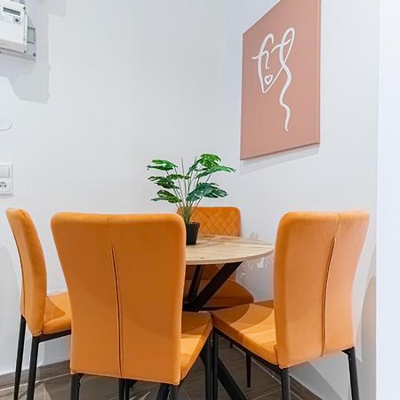 Cost Effective City Life 1Br In Classic Building Viena Exterior foto