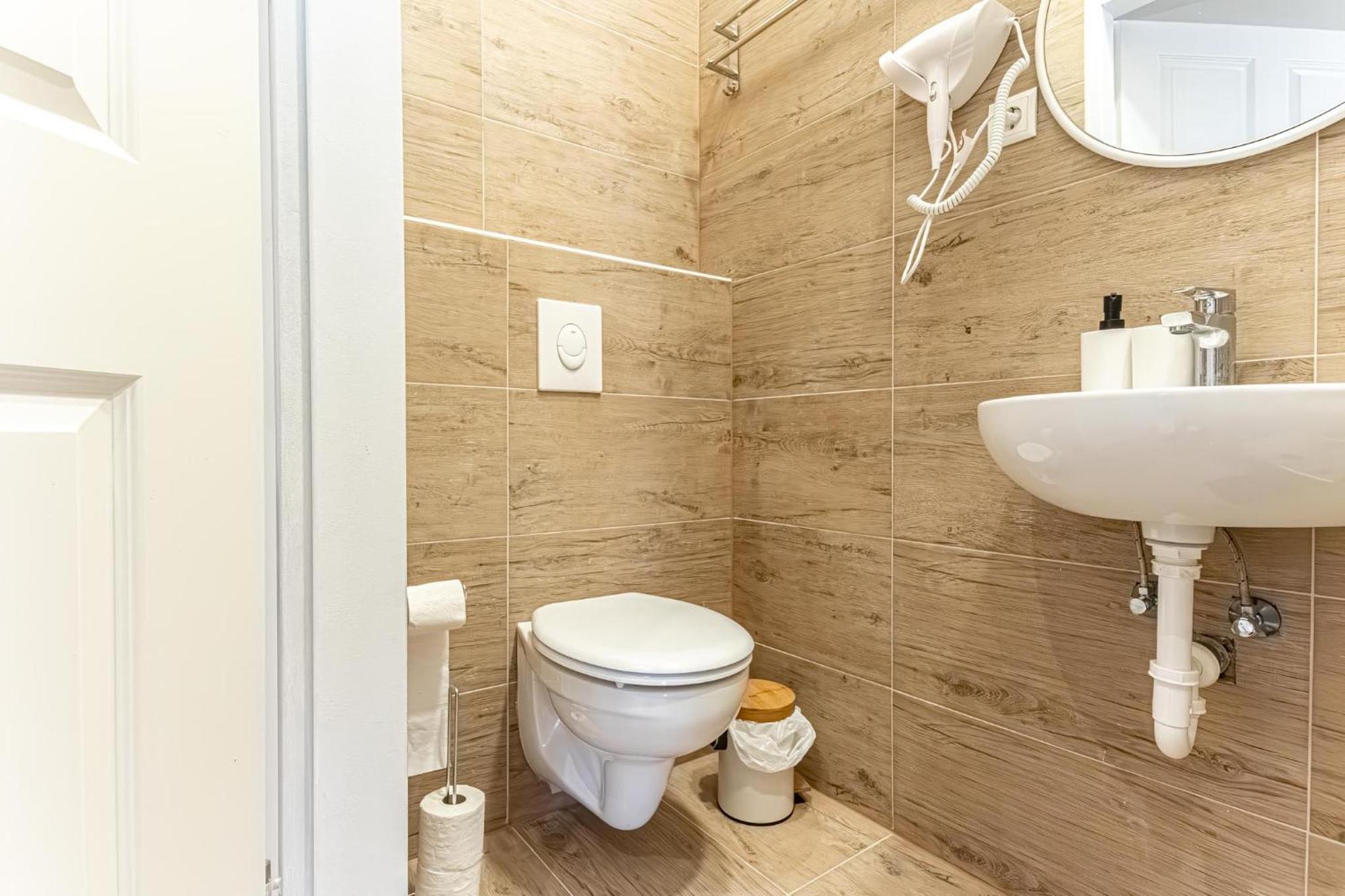 Cost Effective City Life 1Br In Classic Building Viena Exterior foto